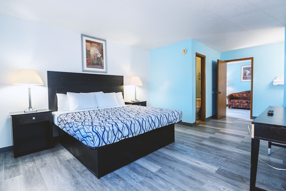 Studio Suite, 1 King Bed, Non Smoking