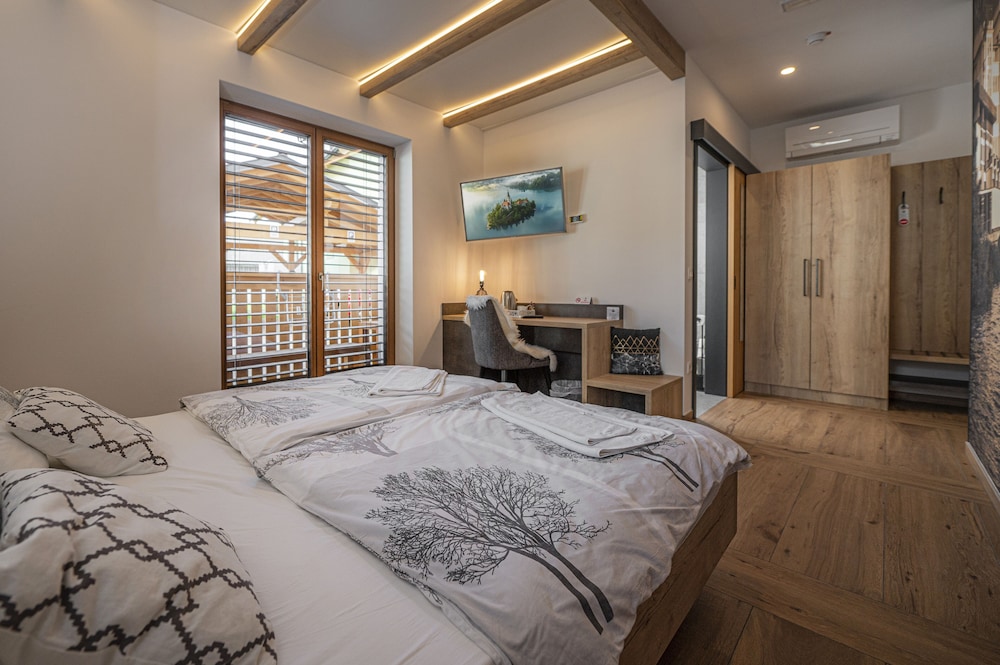 Comfort Double Room, 1 King Bed, Ensuite, Ground Floor photo 2