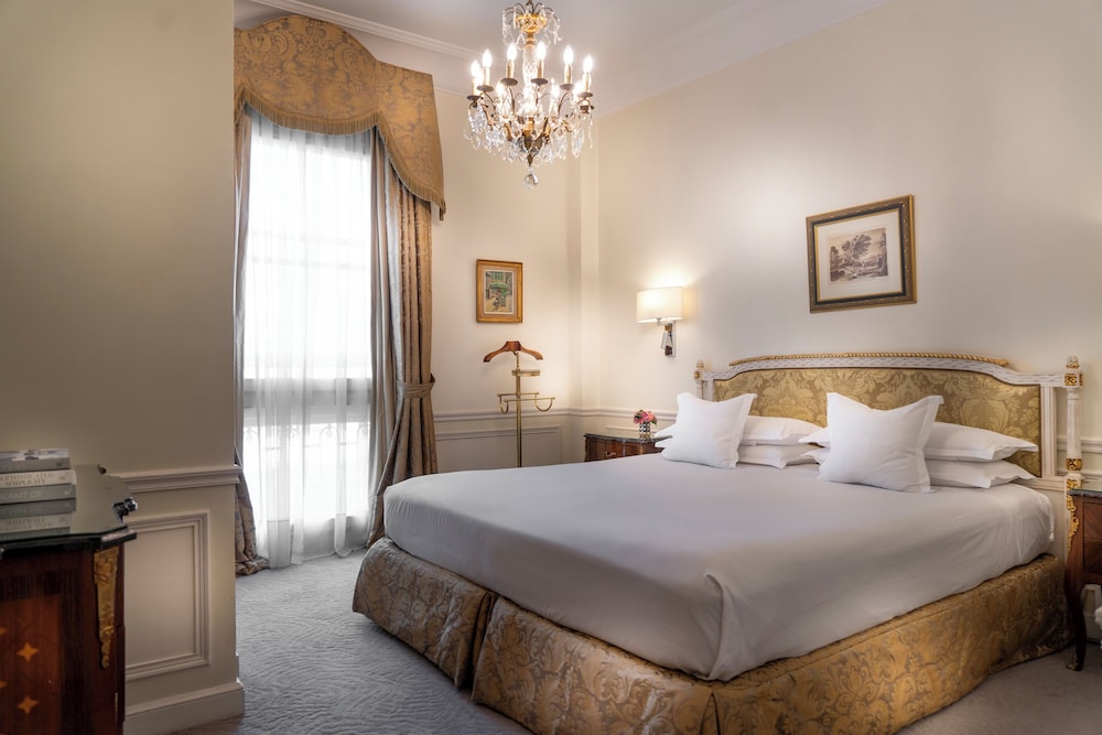 Suite (Governor)