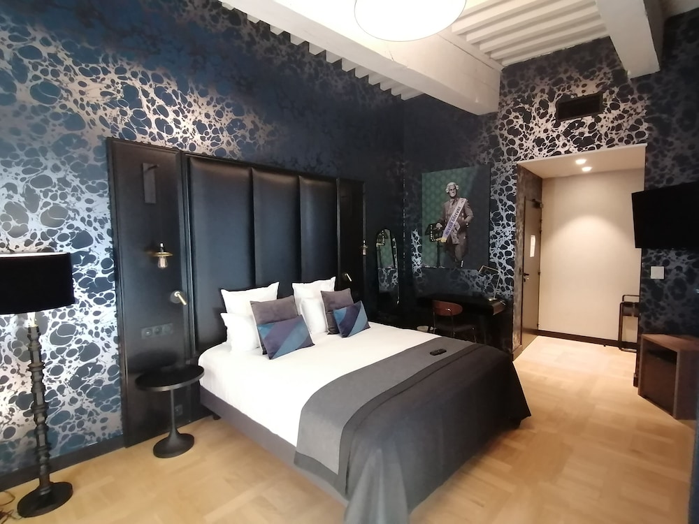 Superior Room, 1 King Bed - Photo 3
