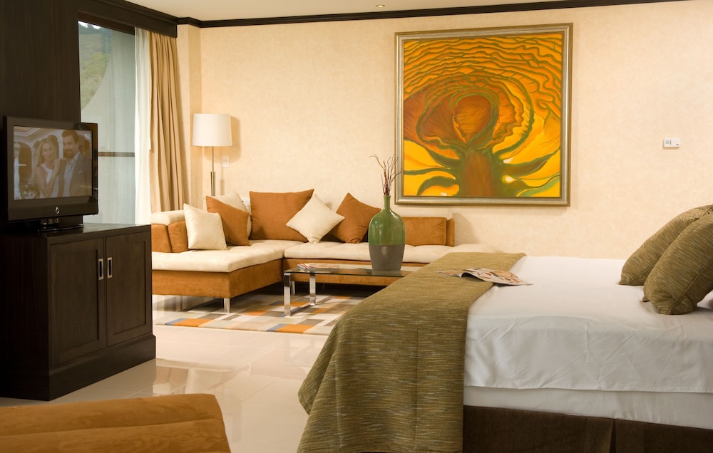 Junior Suite Volcano View - Photo 2
