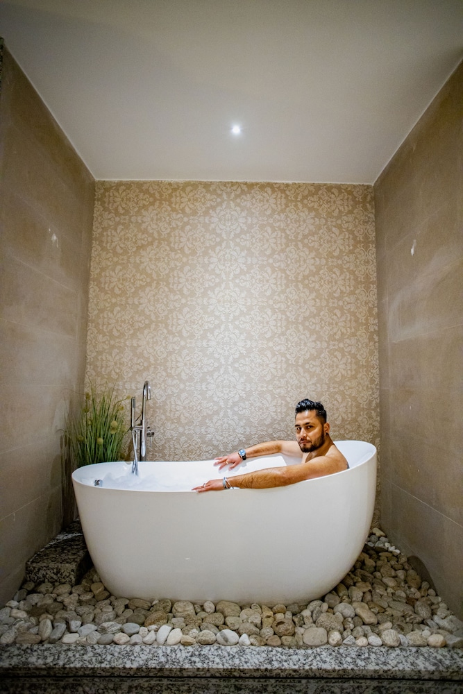 Penthouse - Photo 17