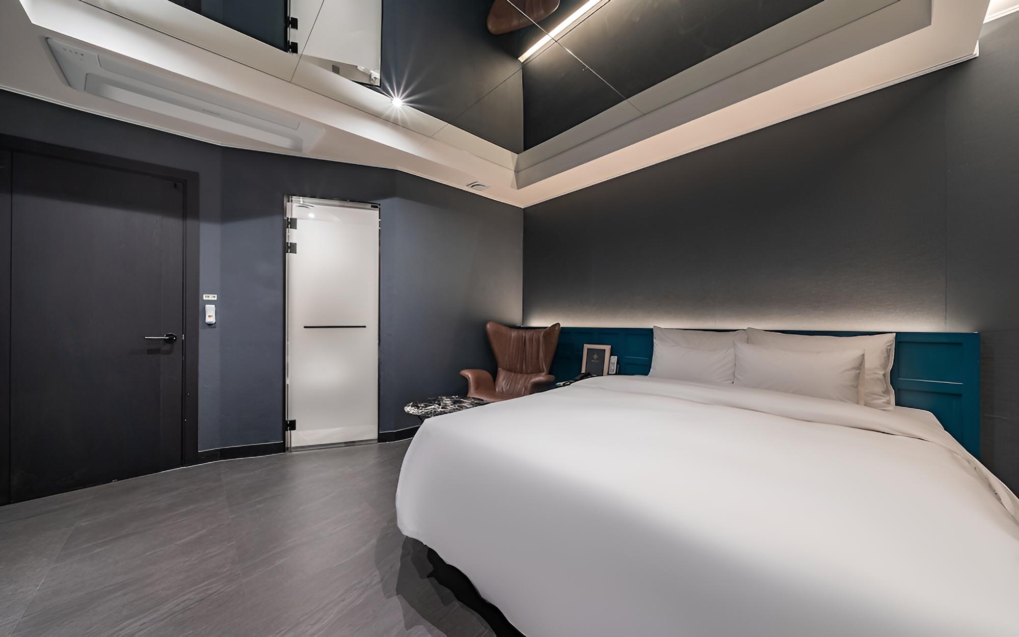 Room (Deluxe (OTT)) - Photo 3