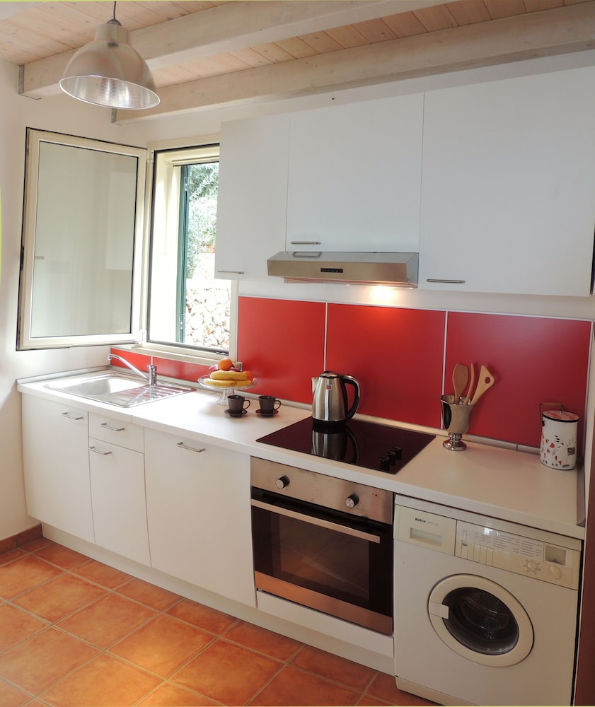 Comfort Villa, 3 Bedrooms (Isola Bella) photo 2