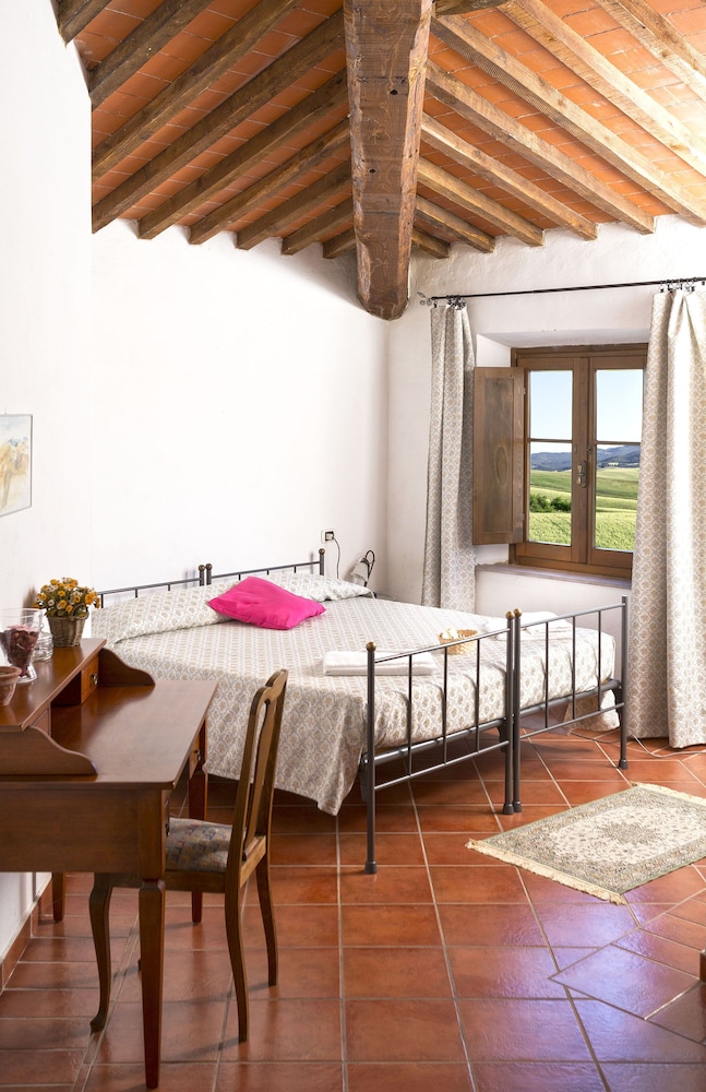 Classic Double Or Twin Room, Hill View