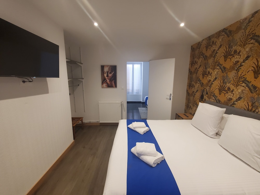 Junior Room, 2 Bedrooms, Connecting Rooms