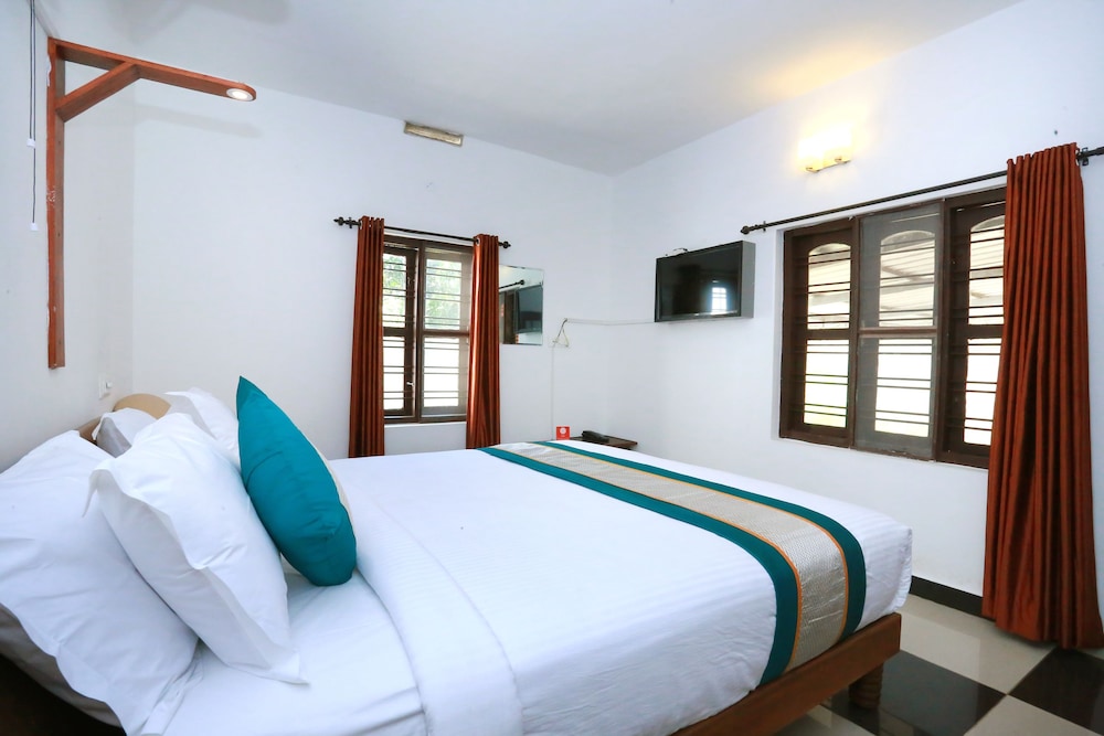 Double Or Twin Room photo 3