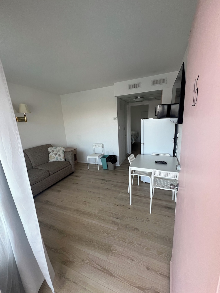 Standard Suite photo 2