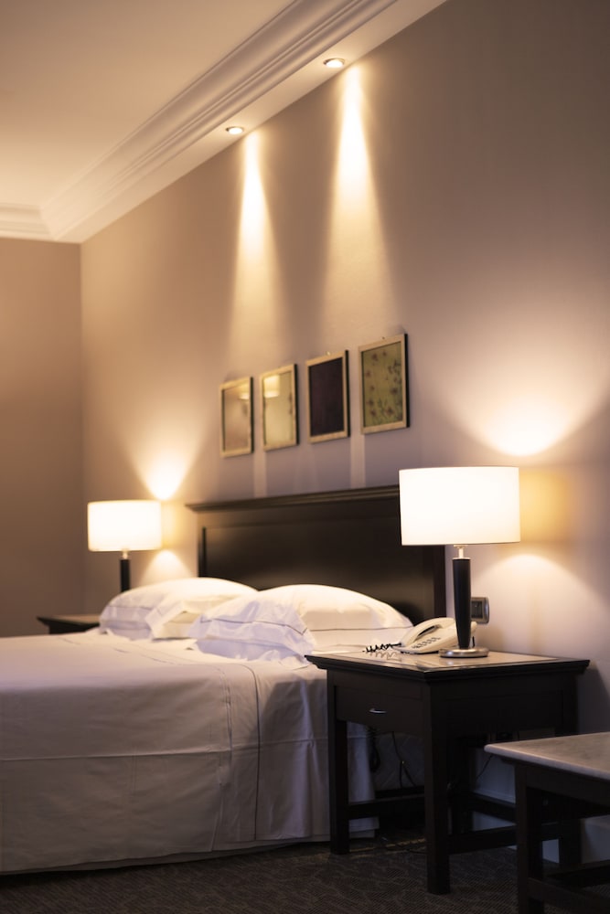 Deluxe Room - Photo 3
