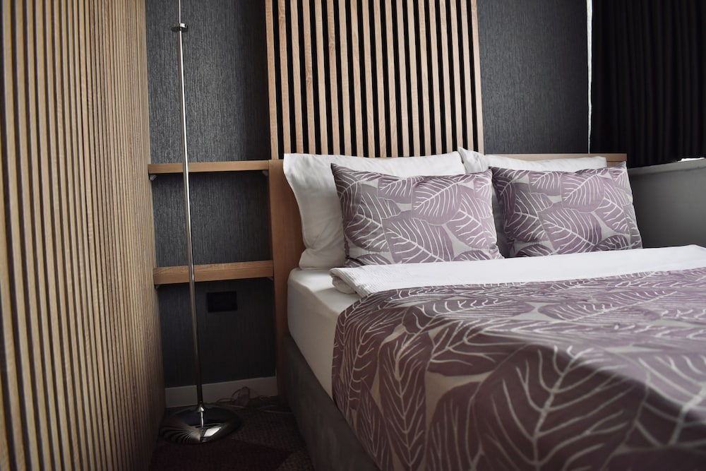 Economy Double Room photo 1