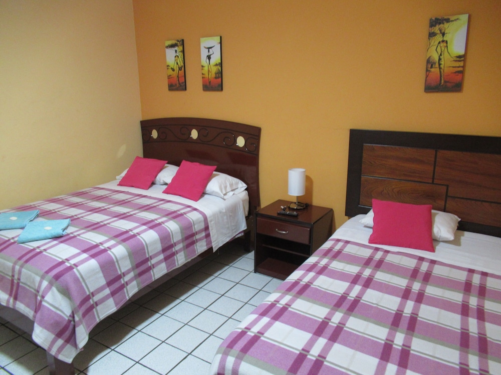 Family Triple Room, Non Smoking photo 3