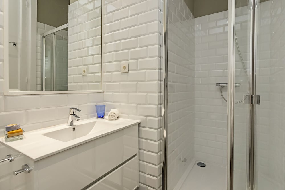 Family Apartment, 2 Bedrooms, 2 Bathrooms (Passeig de Gracia, 51) photo 2