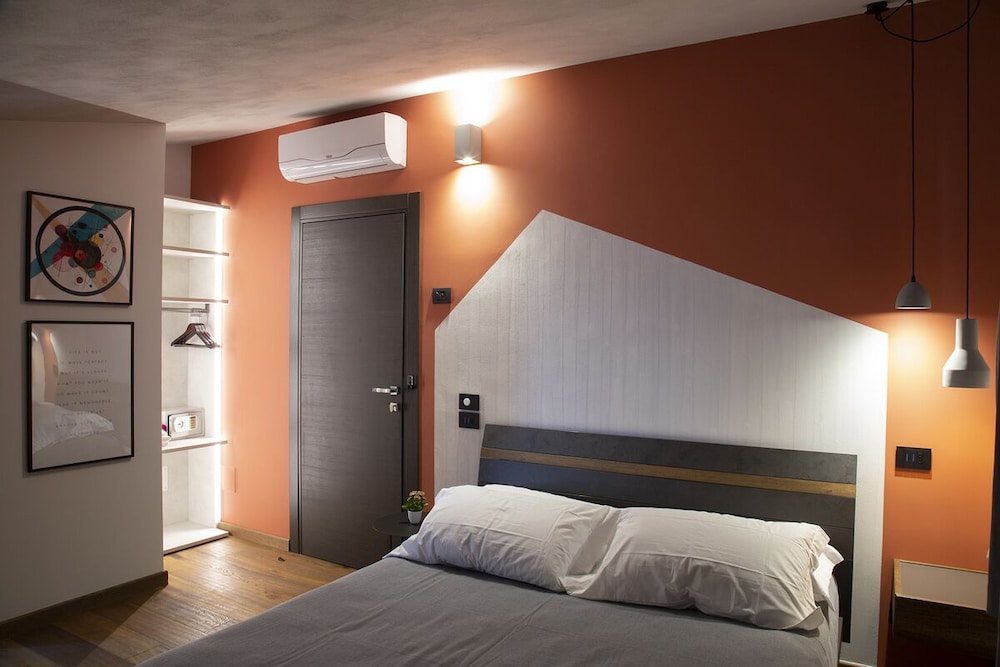 Double Room, Balcony, City View photo 1