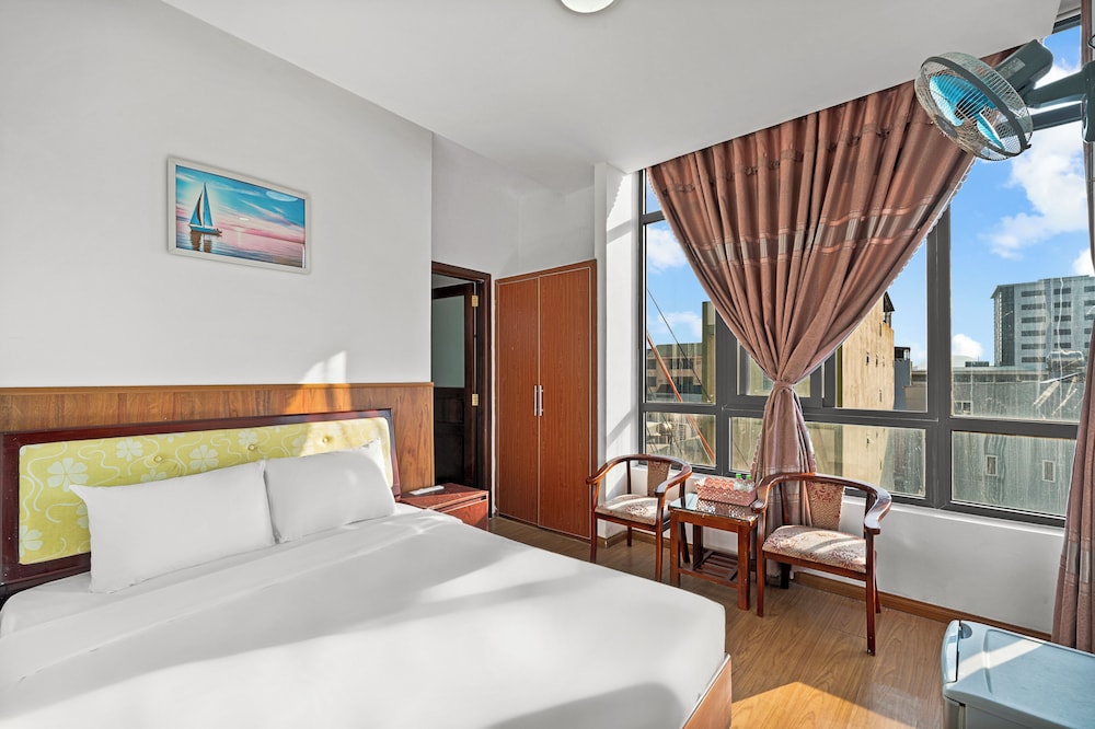 Deluxe Double Room, City View