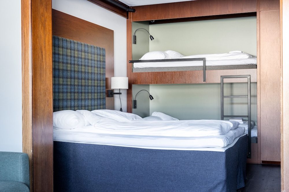 Studio Apartment with Balcony, 1 Double or 2 Twin Beds + Bunk Bed photo 1