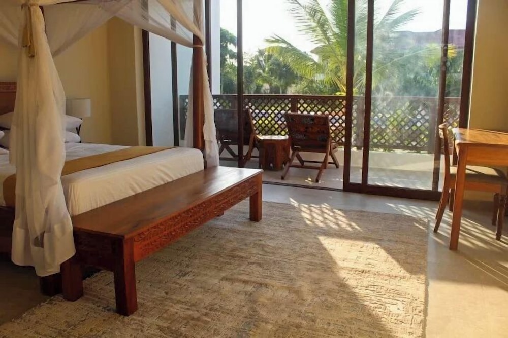 Deluxe Double Room, Pool View