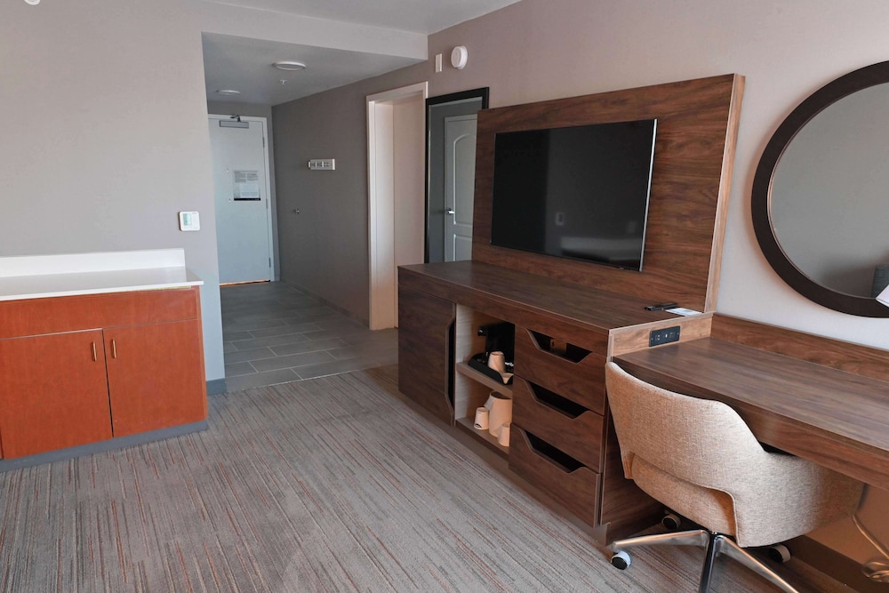 Suite, 2 Queen Beds, Accessible, Non Smoking - Photo 4