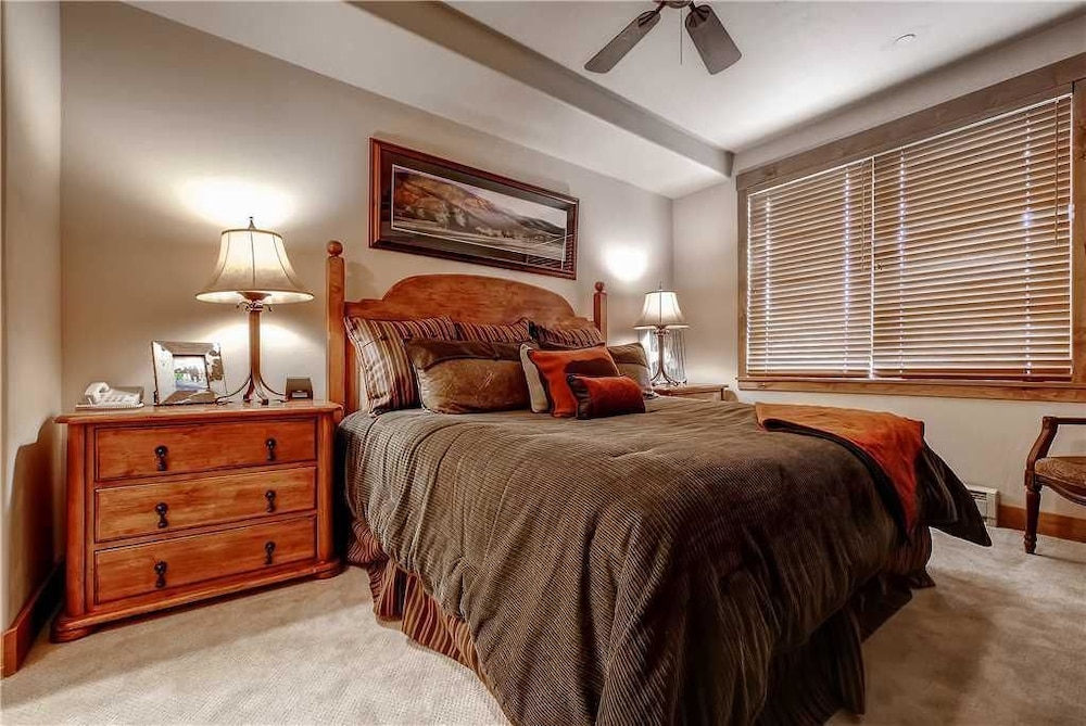 Condo, Multiple Beds (2201 Timberline Lodge, Trappeur's Cro) photo 1