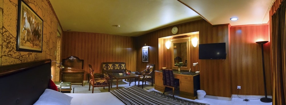 Executive Room