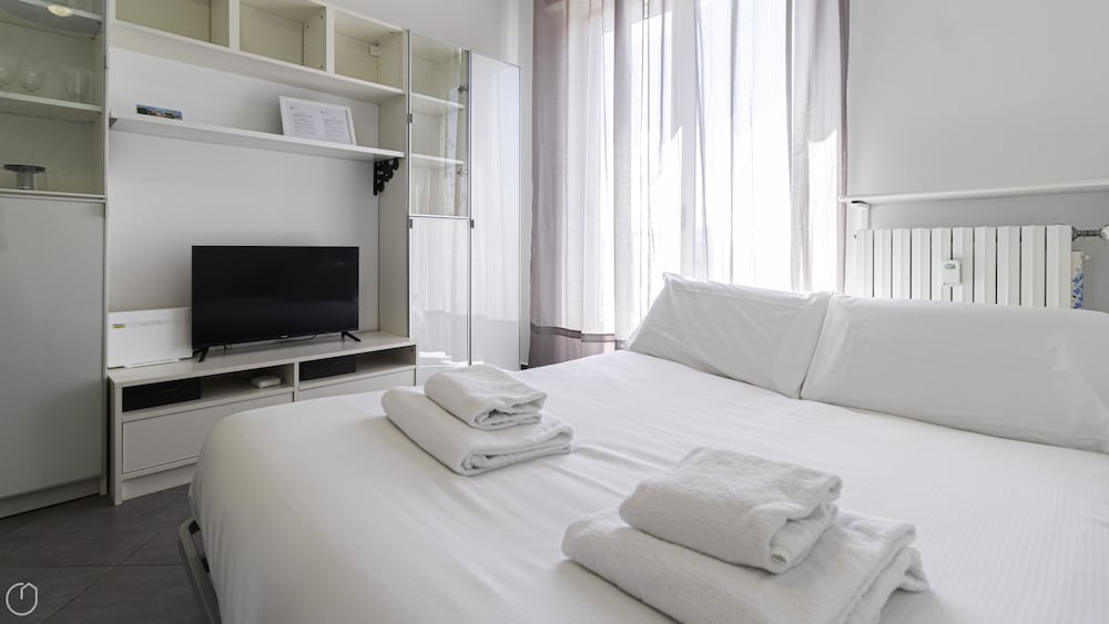Apartment (1 Bedroom)