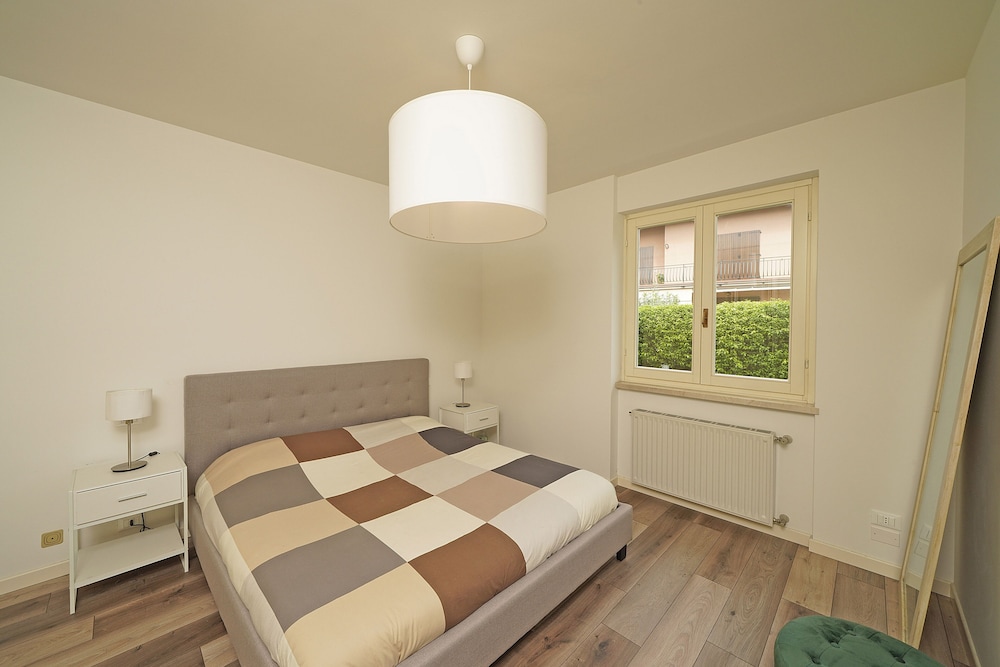 Apartment, Garden View