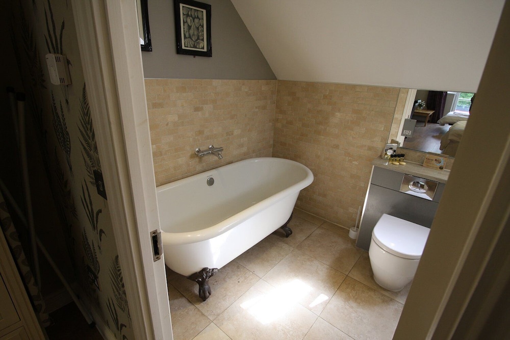 Superior Double Room, Ensuite photo 3