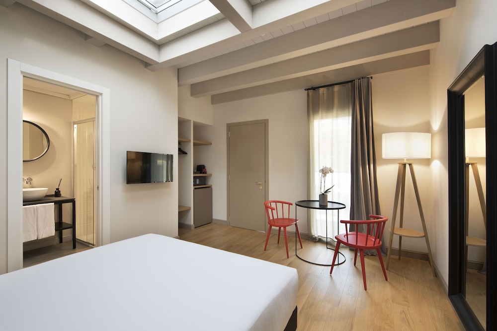 Standard Room - Photo 2