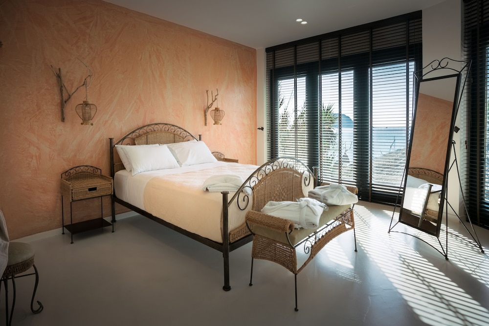 Junior Suite with Sea View - Photo 4