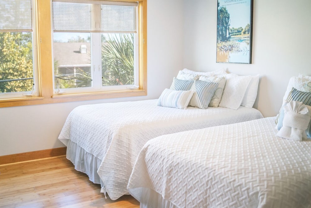 Premium Townhome, 3 Bedrooms, 2 Bathrooms