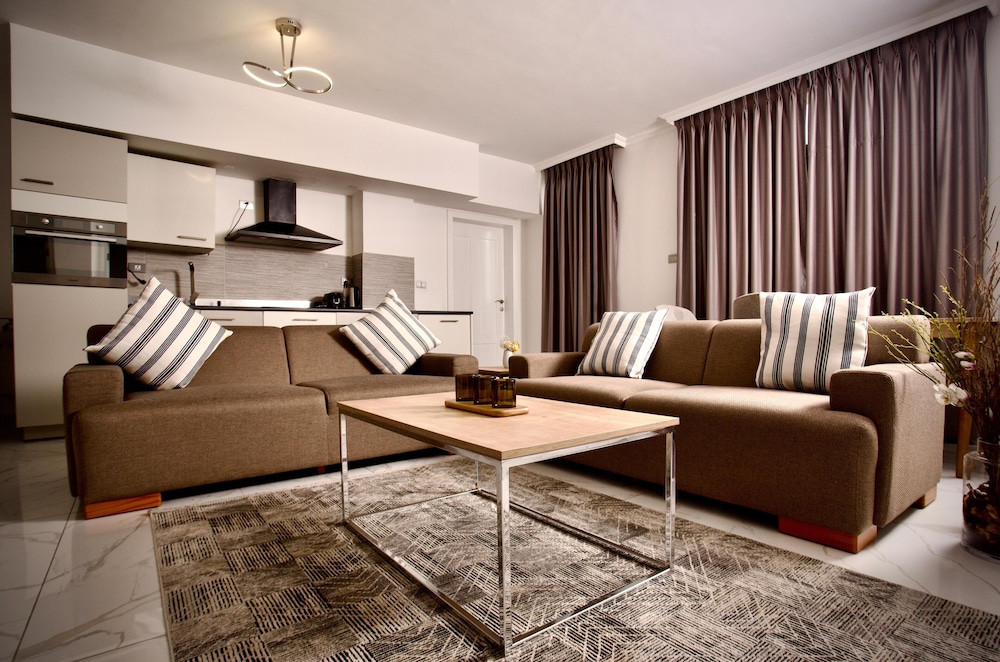Deluxe Duplex, 3 Bedrooms, Balcony, City View