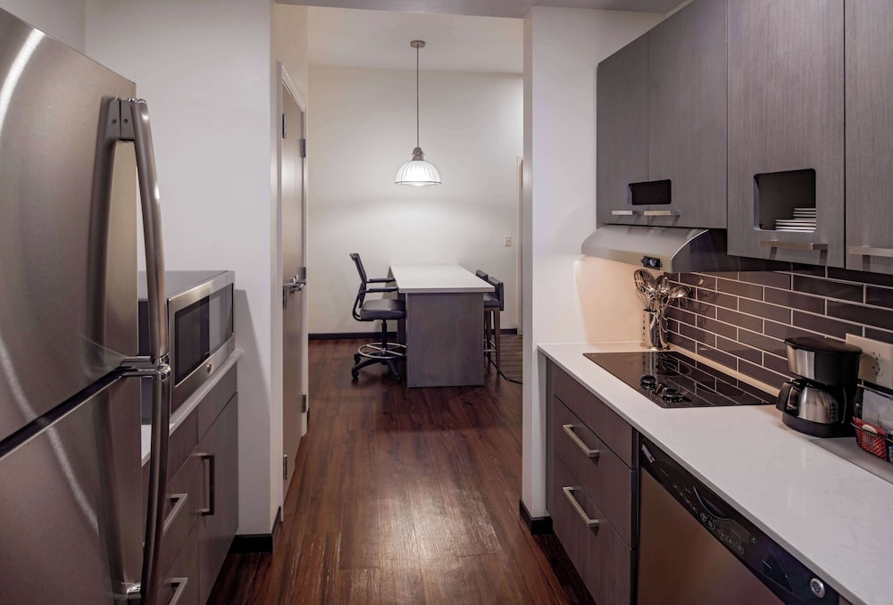 One Bedroom Suite One King photo 1