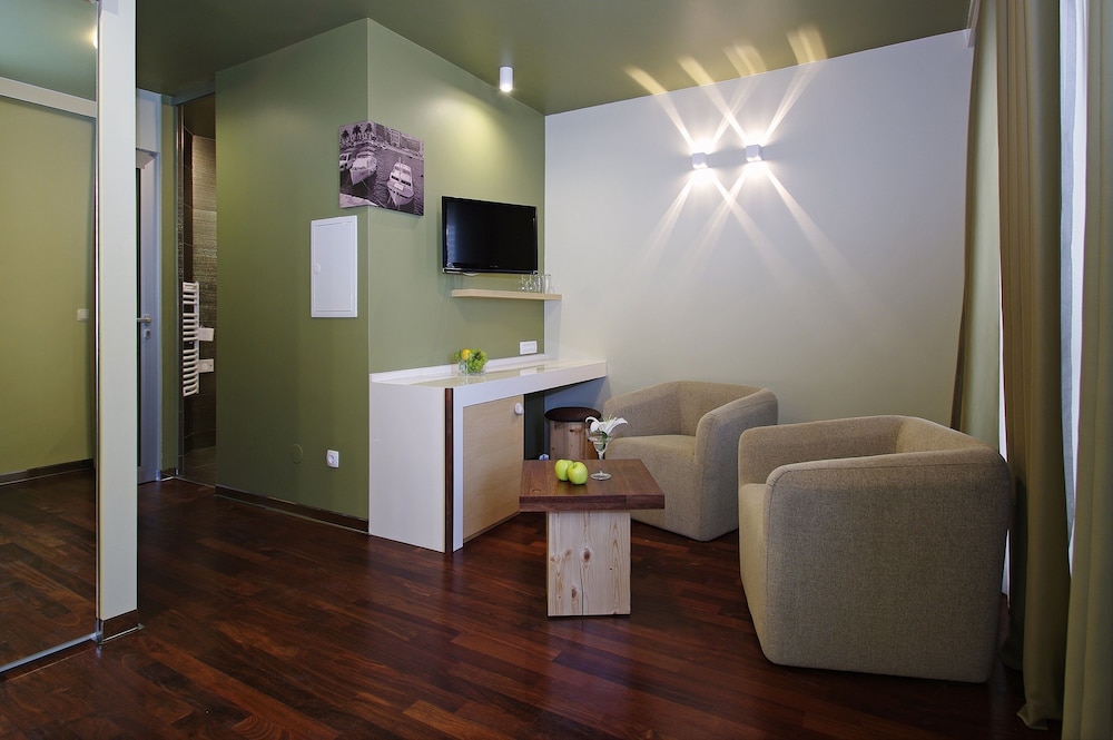 Superior Double or Twin Room, Sea Facing