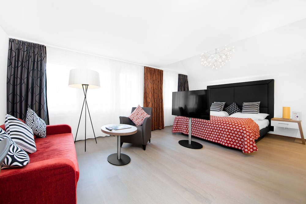Junior Twin Room