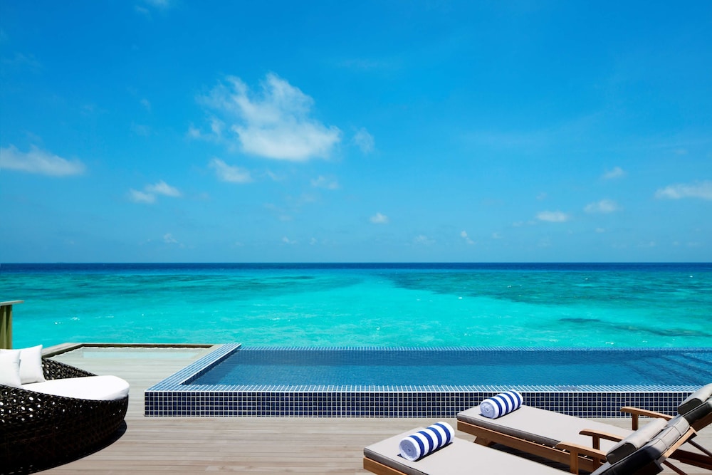 Sunset water villa with private pool & free access to VIP seaplane lounge on arrival - Photo 12
