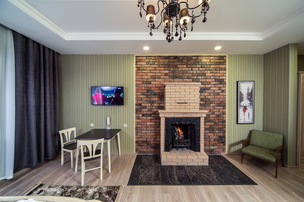 Exclusive Suite, 1 King Bed, Fireplace