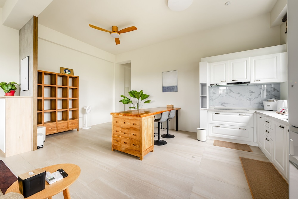 Family Room with Garden View photo 2