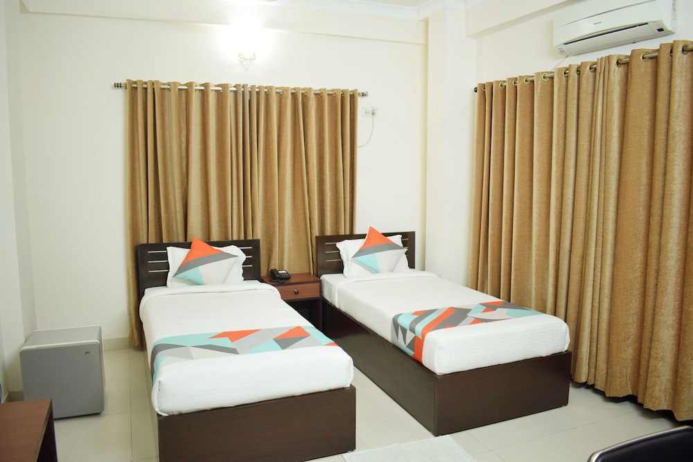 Deluxe Twin Room, City View photo 3