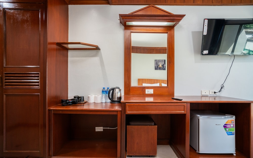 Standard Double Room - Photo 7