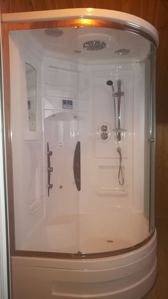 Standard Double or Twin Room, Shared Bathroom photo 2