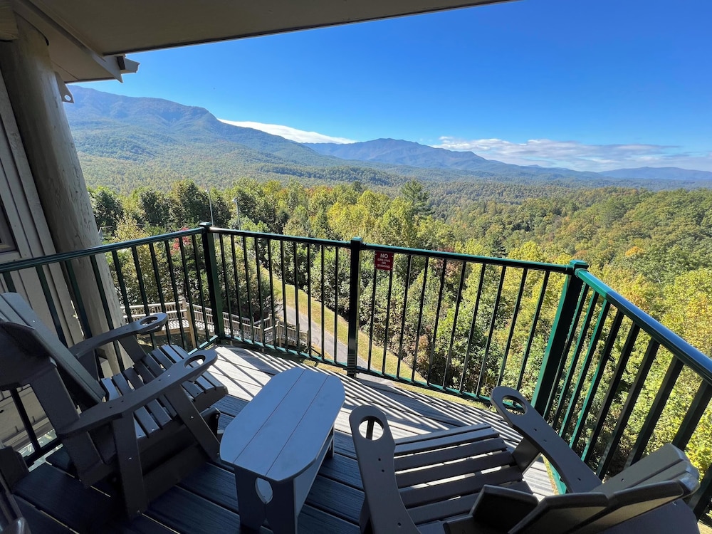 Condo, Multiple Beds, Balcony, Mountain View (#E306 - No Pets)