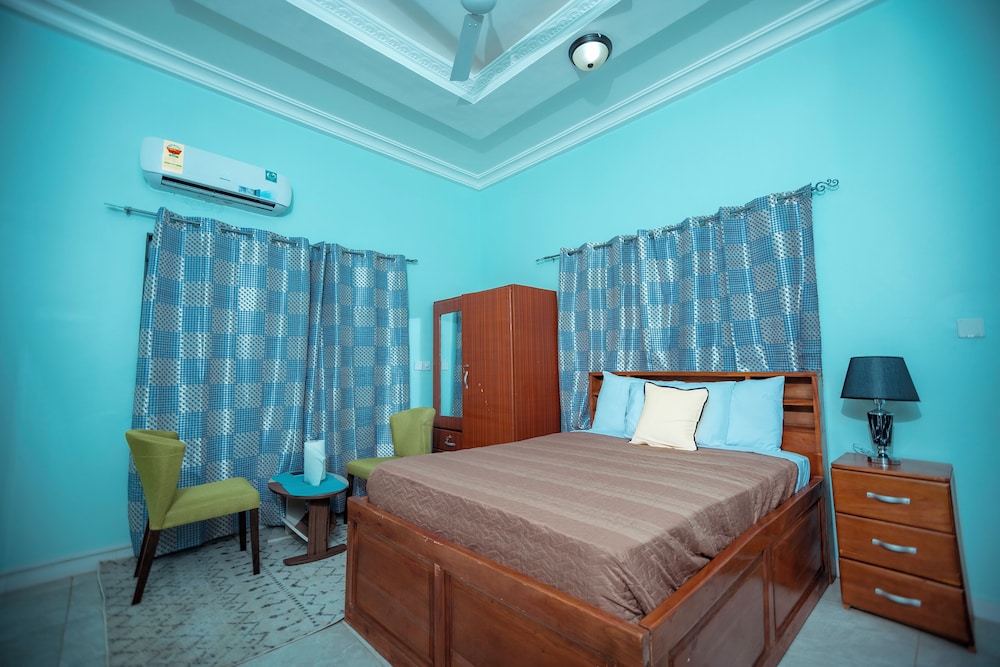 Executive Room, Multiple Beds, Kitchen, City View