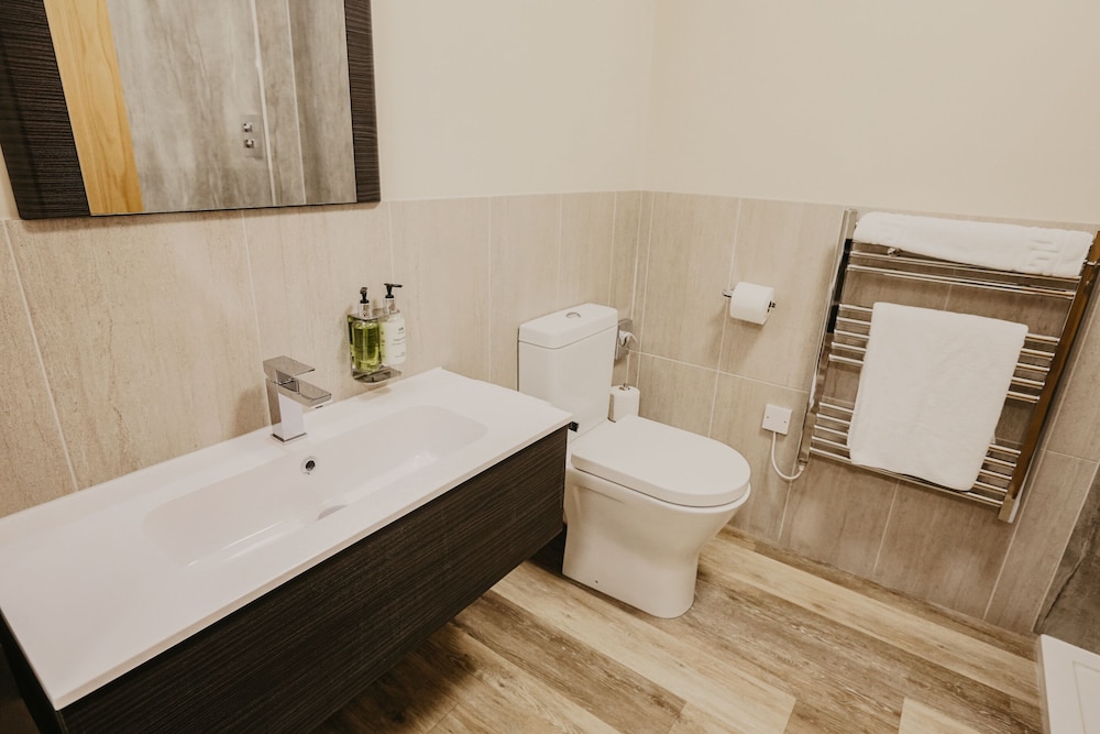 Executive Double Room, Ensuite - Photo 4
