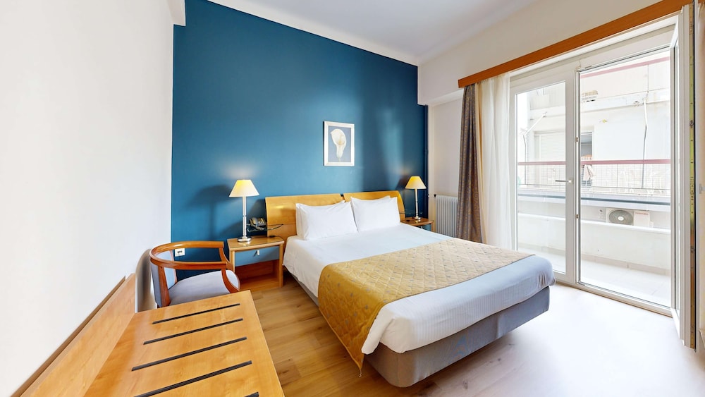 Classic Double Room (Queen Bed) - Photo 7