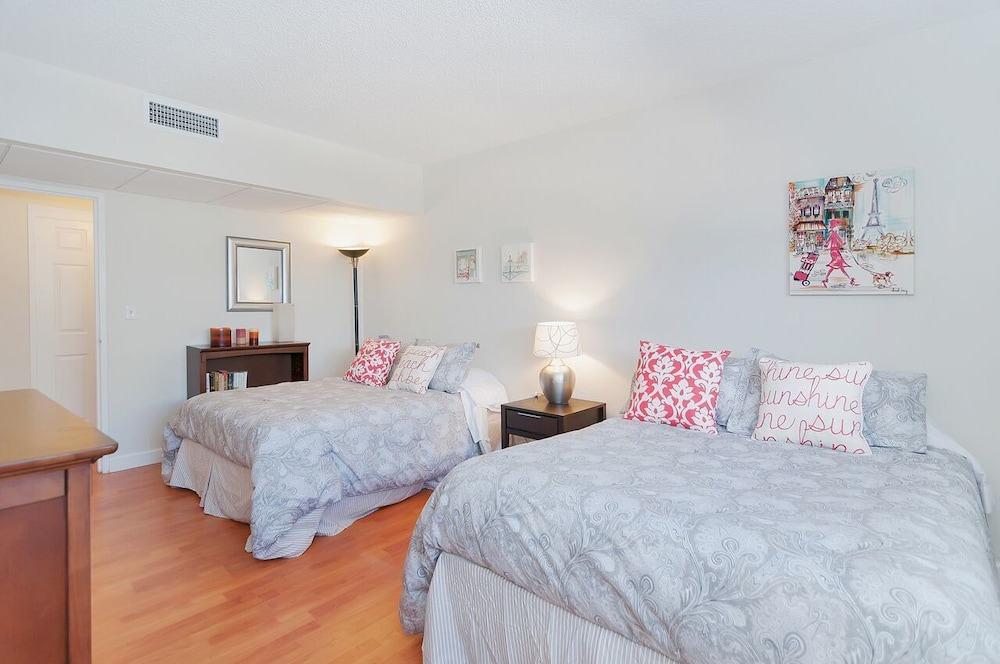 Comfort Apartment, 2 Bedrooms, Kitchen, Beachfront