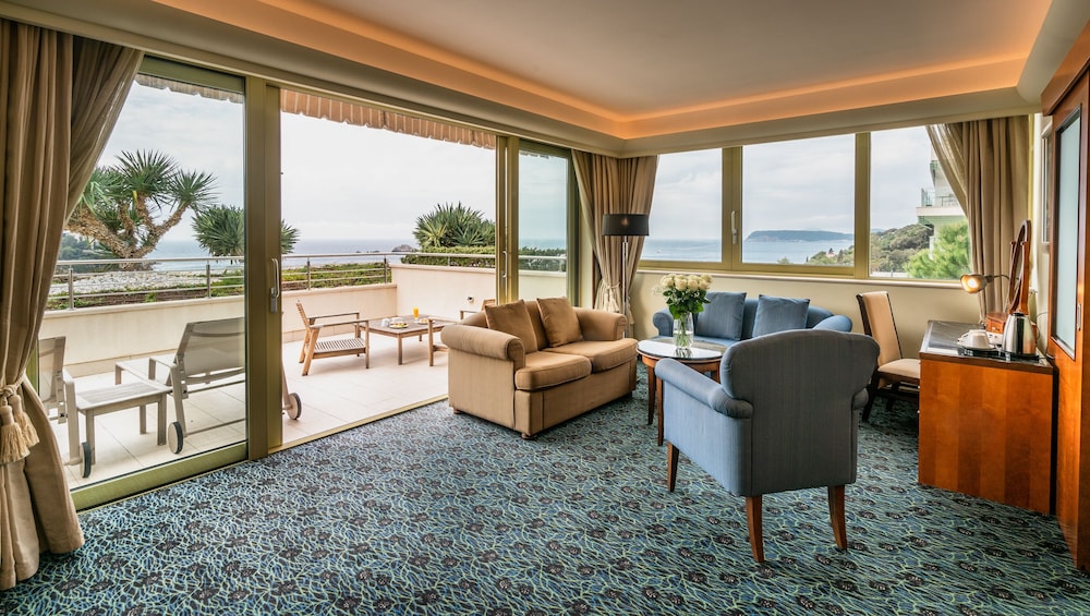 Deluxe Suite, 1 Bedroom, Balcony, Sea View - Photo 2