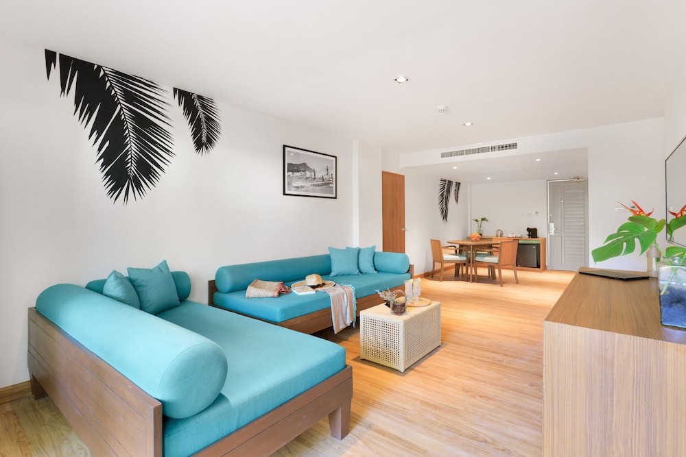 Premier Suite, 1 King Bed (Garden)