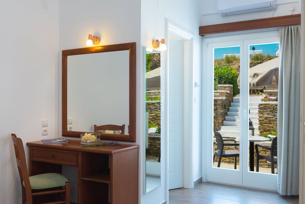Economy Double Room, Garden View photo 1