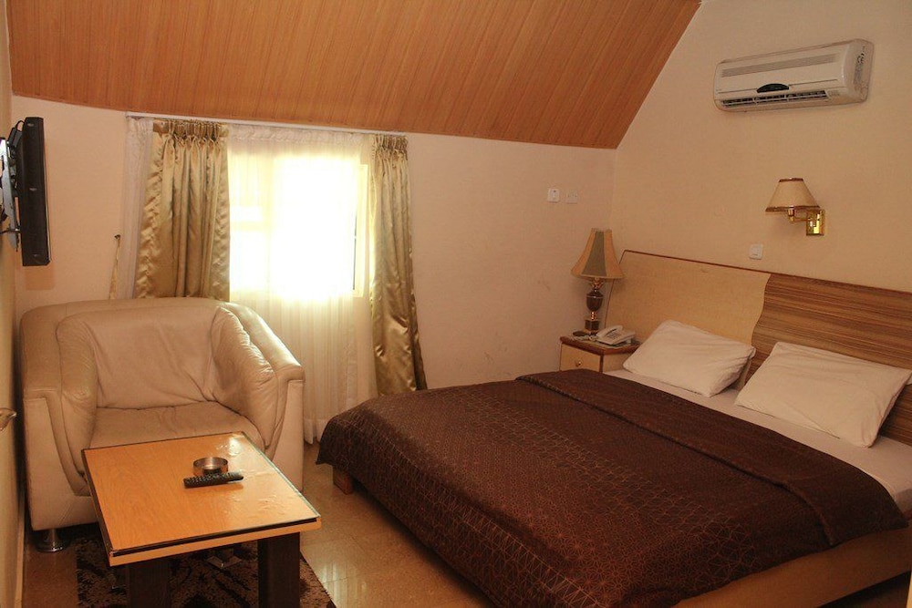 Premier Room