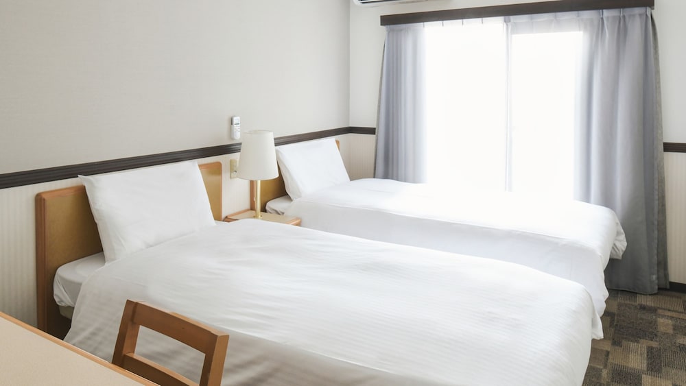 Standard Twin Room, Non Smoking photo 3