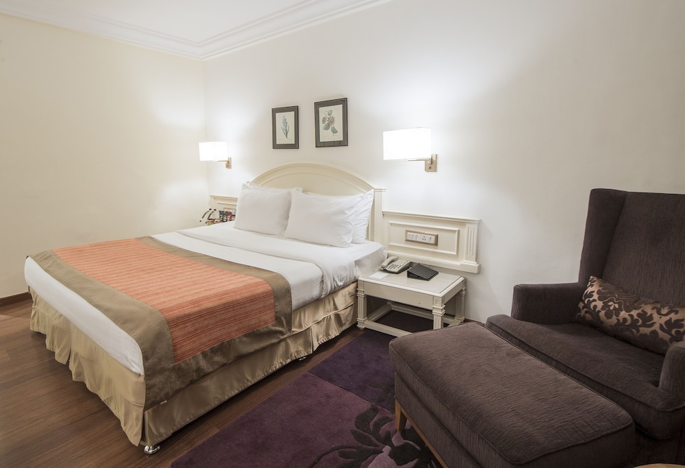 Executive Room - Photo 3
